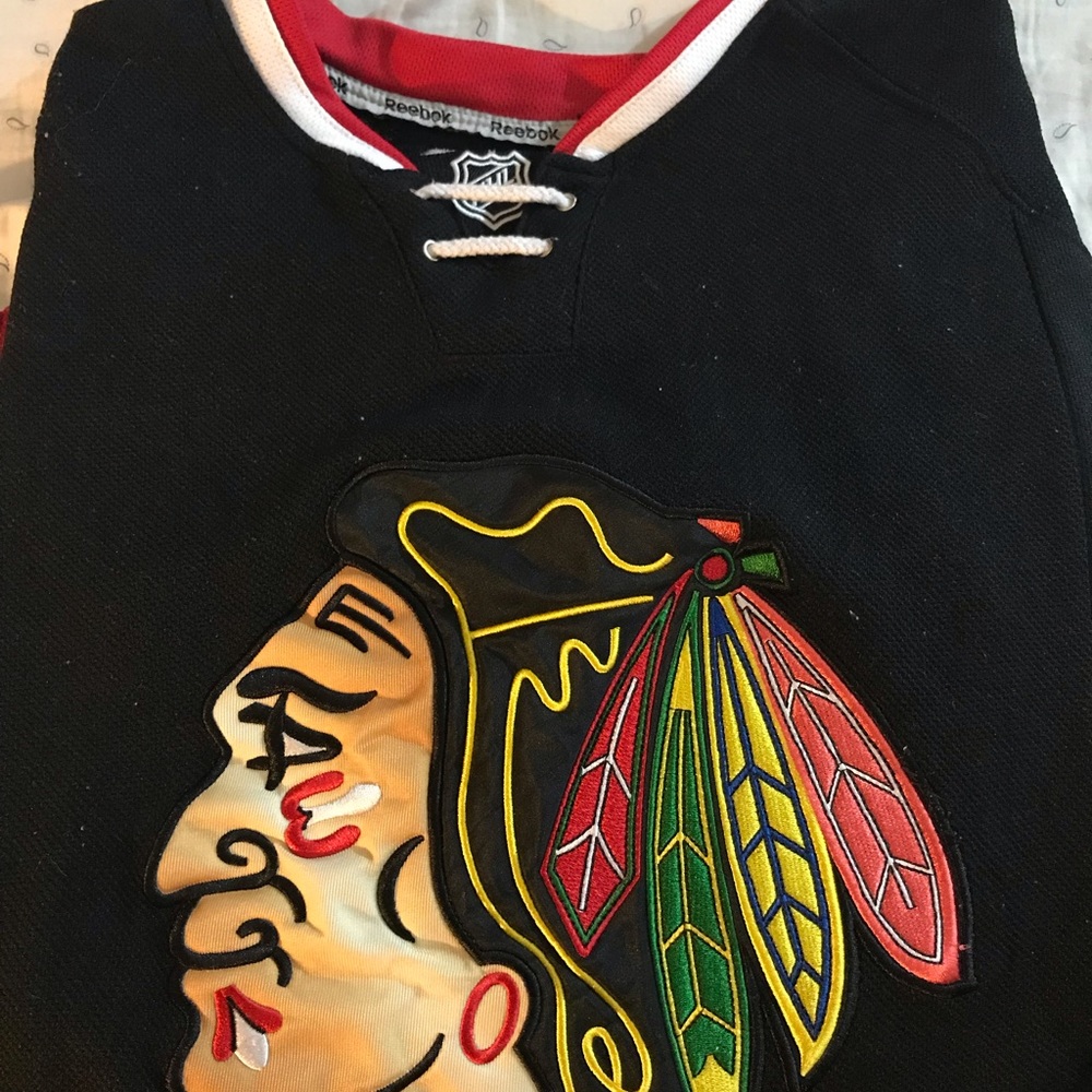 Black Hawks NHL Crawford Jersey.